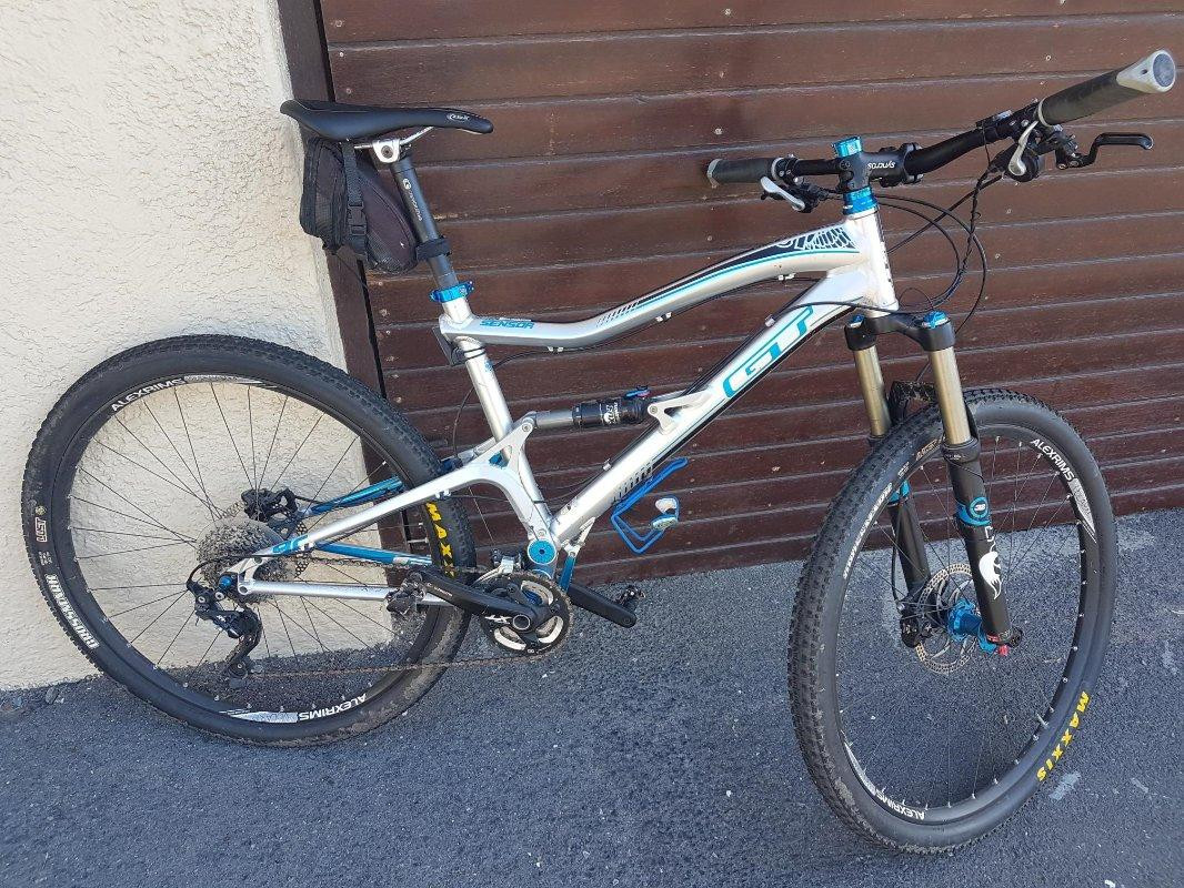 GT Sensor 9R Pro 120mm Travel Dual Suspension Mountain Bikes