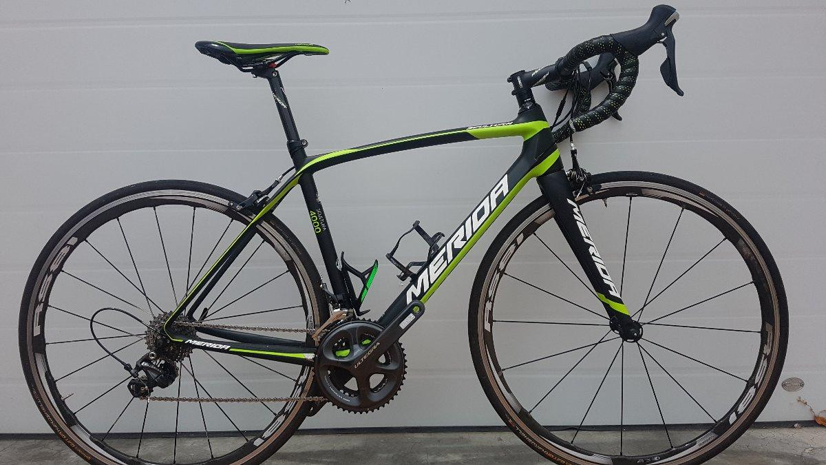 Merida メリダ　scultura　 4000 2016　Ｄi2配線済み Merida メリダ scultura 4000 2016 Di2配線済み