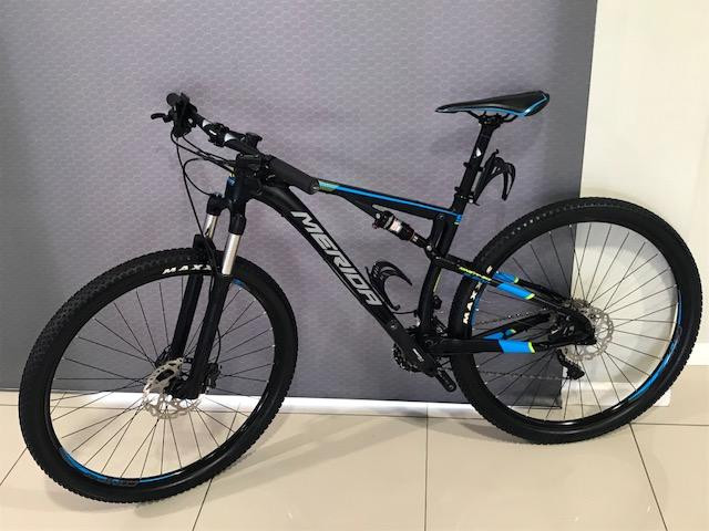 Merida Ninety SIX 9.600 Black/Blue (2017) | Bike Hub