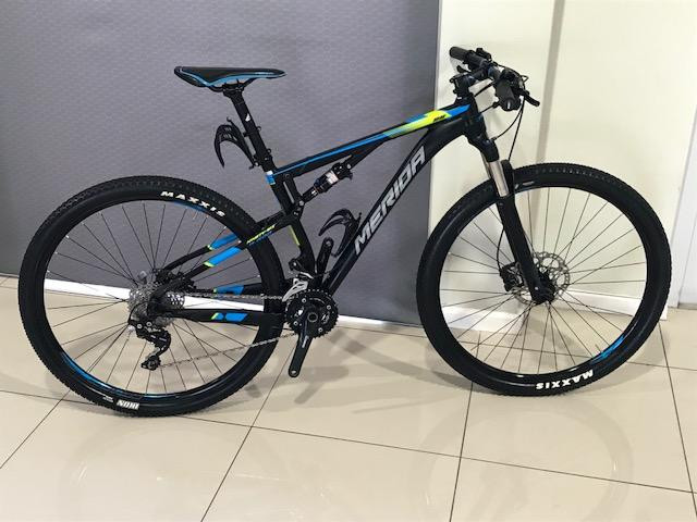 Merida Ninety SIX 9.600 Black/Blue (2017) | Bike Hub