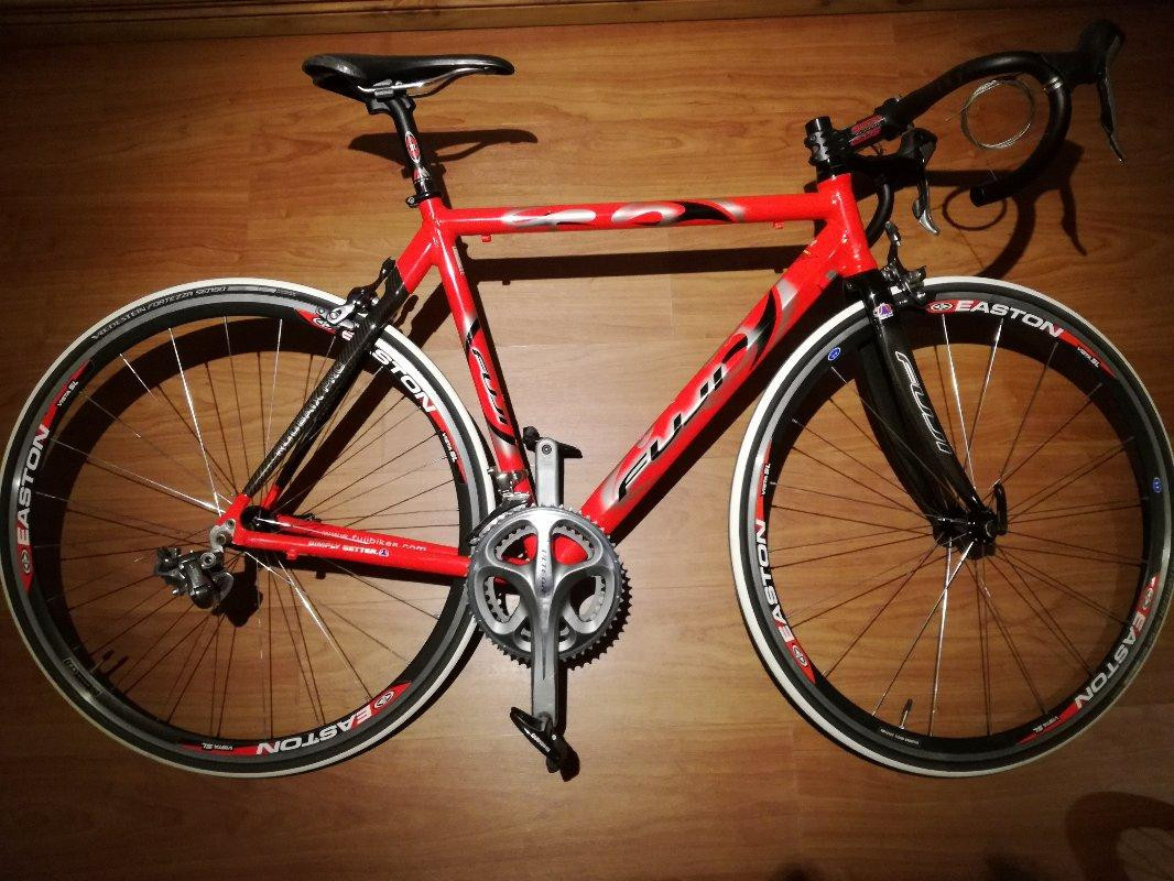 Fuji Roubaix Pro | Road Bikes | Bike Hub