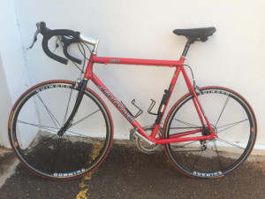 Cannondale R500 Red Racing Bike-Great Condition Sh Road Bikes