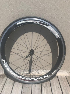 Campagnolo Bullet 50 Carbon Clincher Front Wheel Road Bike