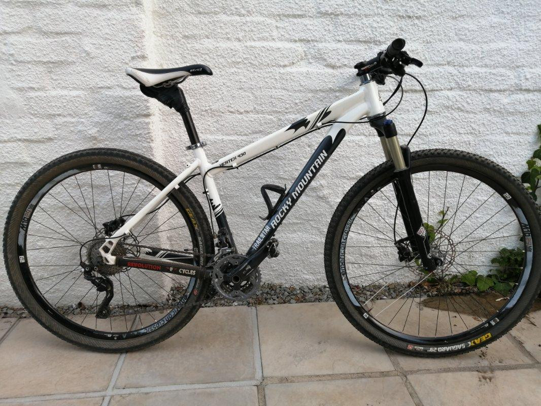 Rocky Mountain Vertex 930 29er Hardtail Mountain Bikes Bike Hub