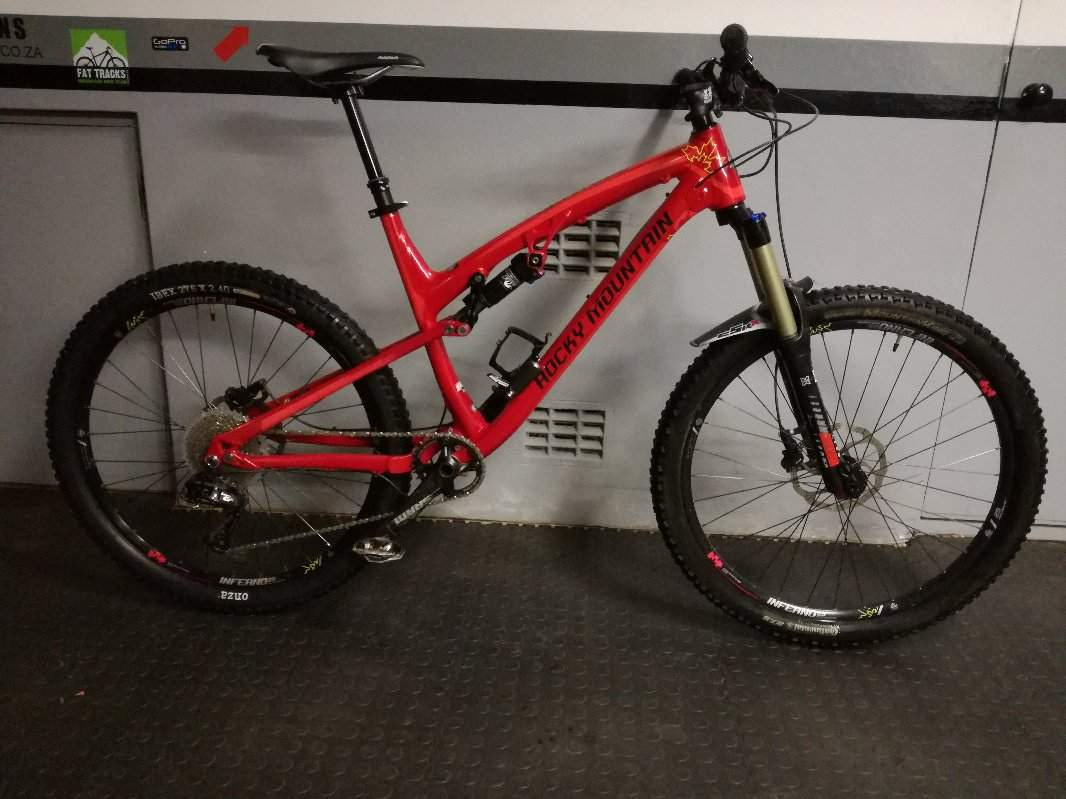 Rocky Mountain Altitude | Dual Suspension Mountain Bikes | Bike Hub