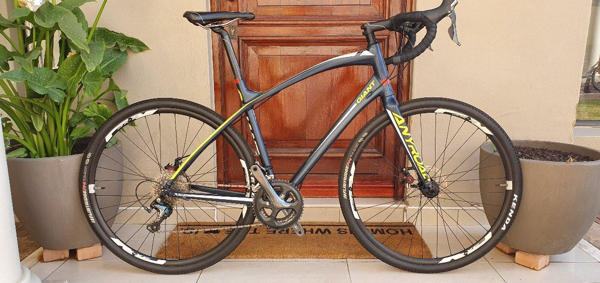 Giant AnyRoad | Gravel Bikes | Bike Hub