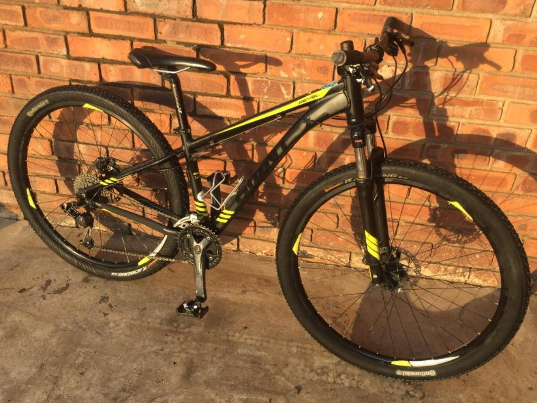 Giant Revel Hardtail Mountain Bikes Bike Hub