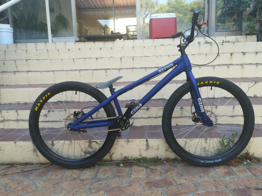 2019 CZAR Neuron Pro 26