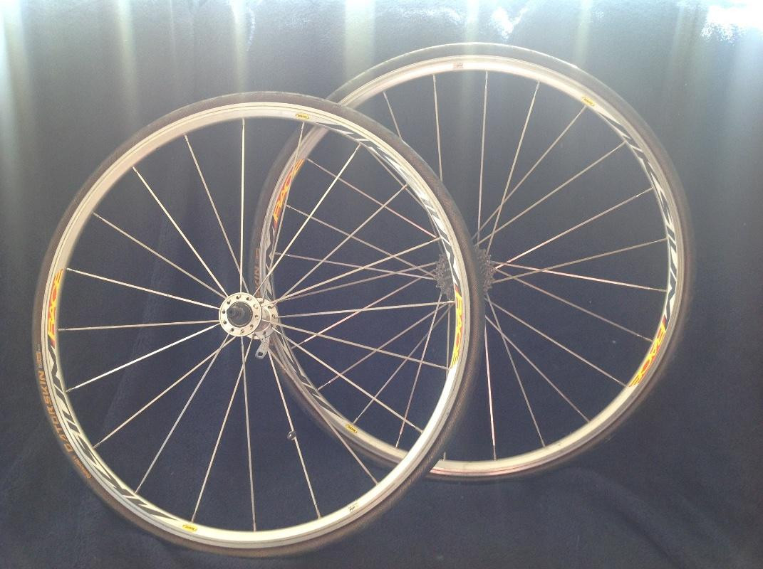 AKSIUM RACE　シルバー Mavic Aksium Race 700c Clincher Wheelset 100/130 Silver