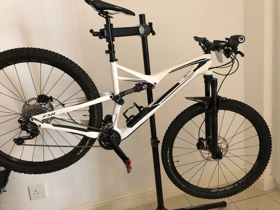 2016 Specialized Stumpjumper FSR Comp Carbon Dual Suspension