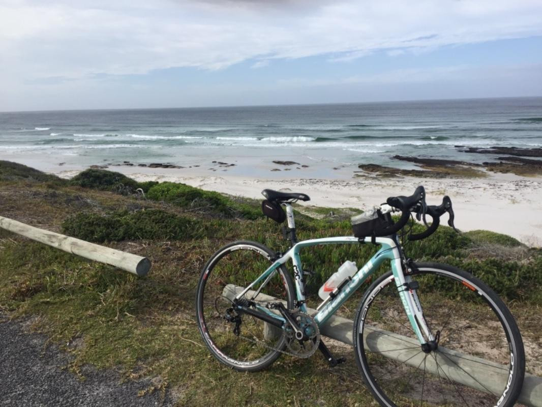 Bianchi Infinito C2C- excelllent condition Road Bikes Bike Hub