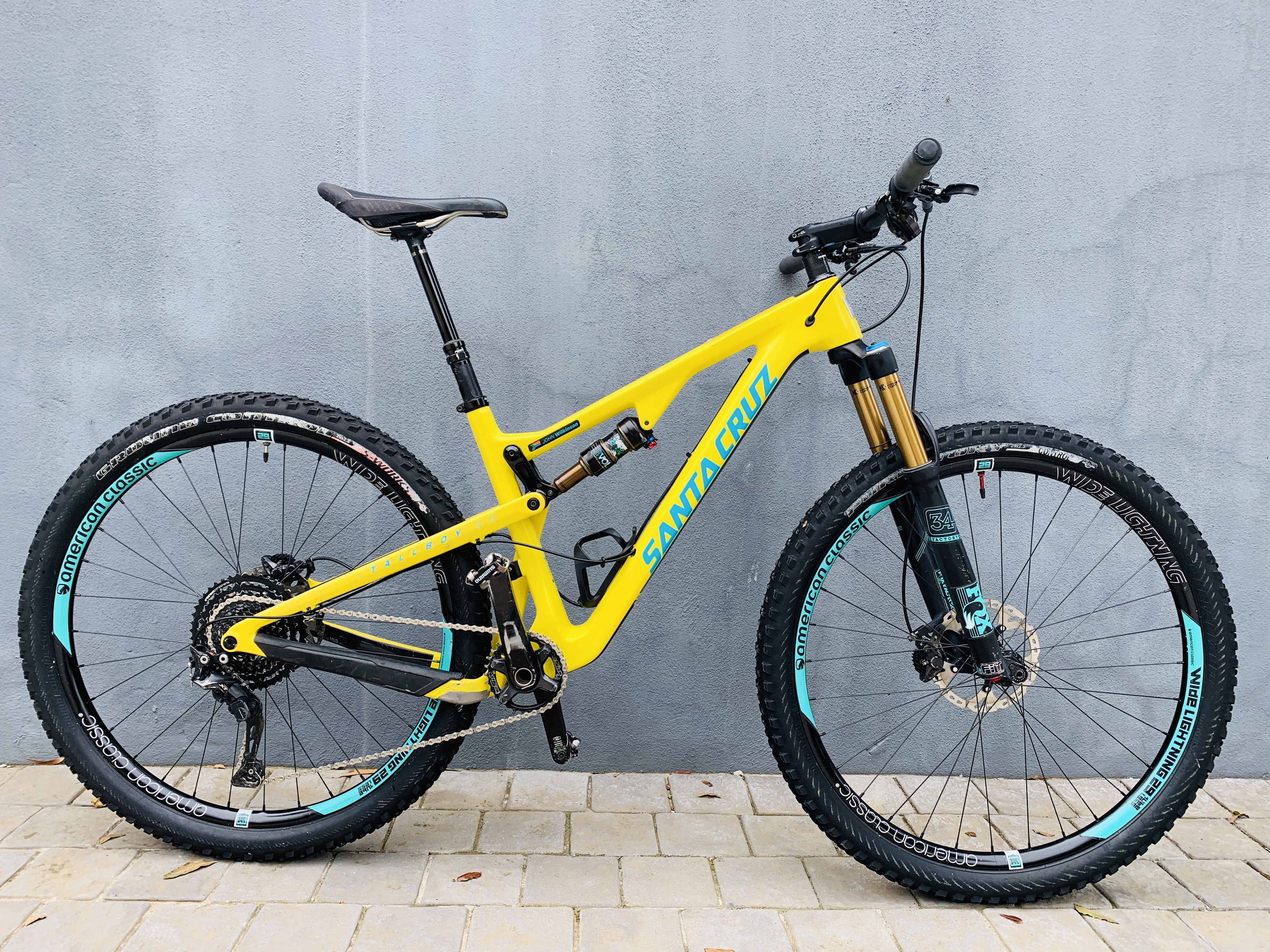 Santa Cruz Tallboy Size M Carbon Frame Yellow Dual Suspension