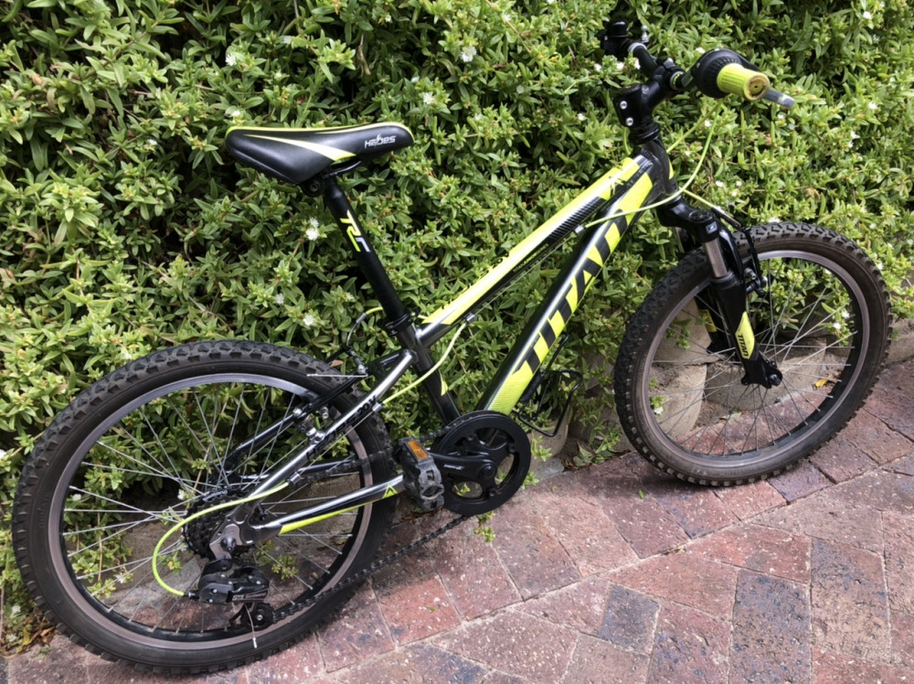 titan junior bikes