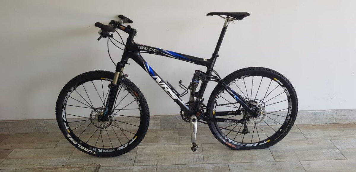 Giant NRS Air Full Carbon | Dual Suspension Mountain Bikes | Bike Hub