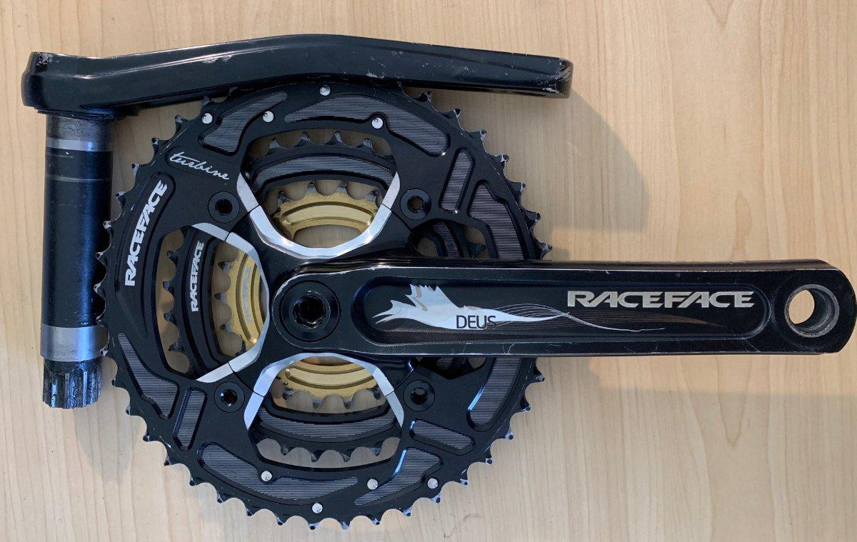 RACEFACE DEUS クランク TURBINE 44T/32T/22T RACEFACE DEUS クランク TURBINE 44T/32T/22T RACEFACE DEUS クランク
