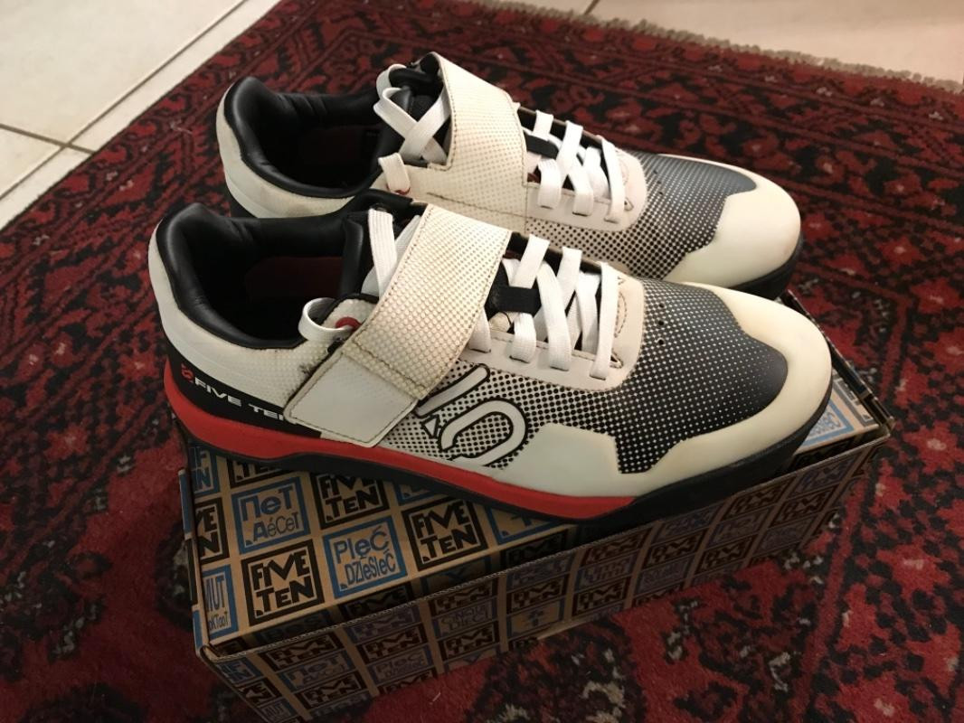 Price Drop- Five Ten HELLCAT PRO Minnaar White Shoes Bike Hub