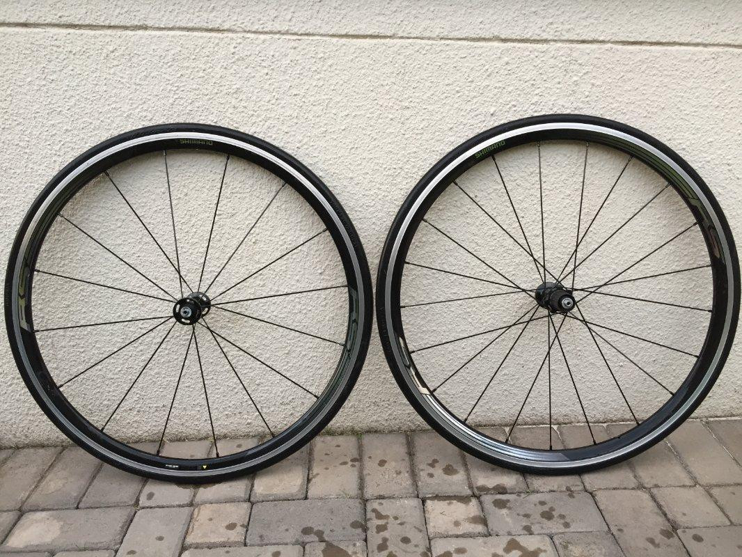 Shimano WH-RS330 Wheelset | Road Bike Wheels | Bike Hub