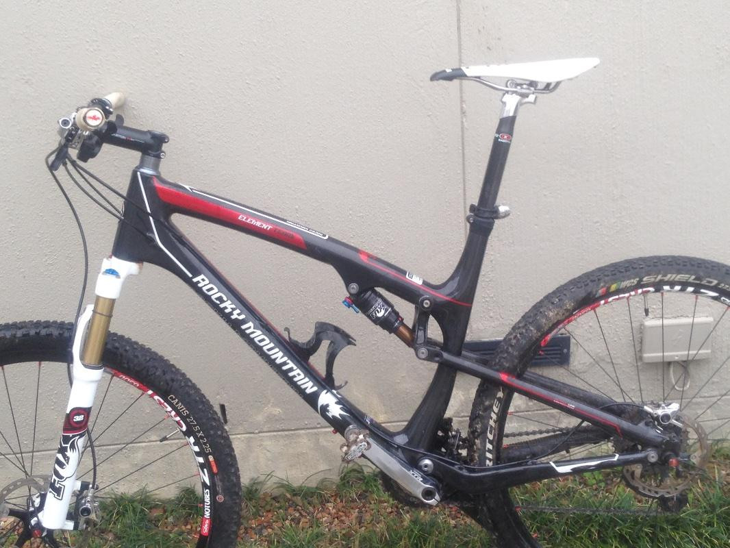 Rocky Mountain Element Team RSL Dual Suspension Mountain Bikes