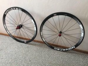 R3 Disc Novatec R3 Carbon 35mm Novatec R3 Carbon Clincher Road