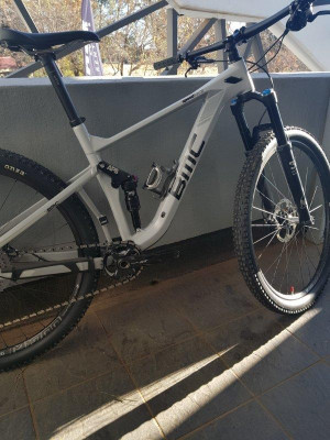 2017 Bmc Speedfox 02 Carbon Dual Suspension Mountain Bikes