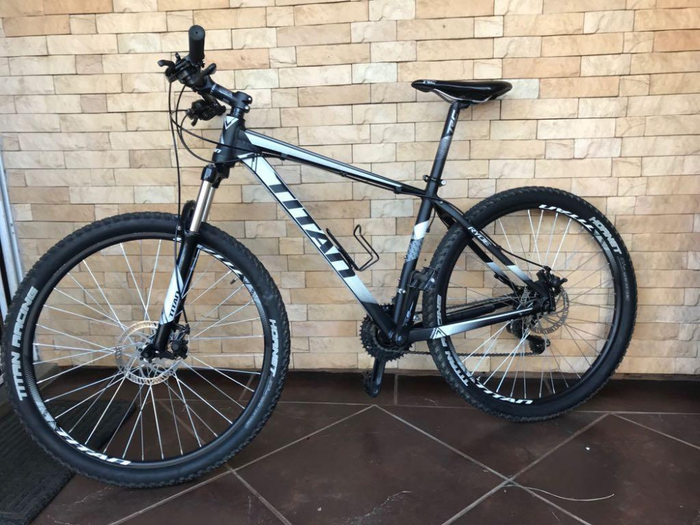 titan 650b mountain bike