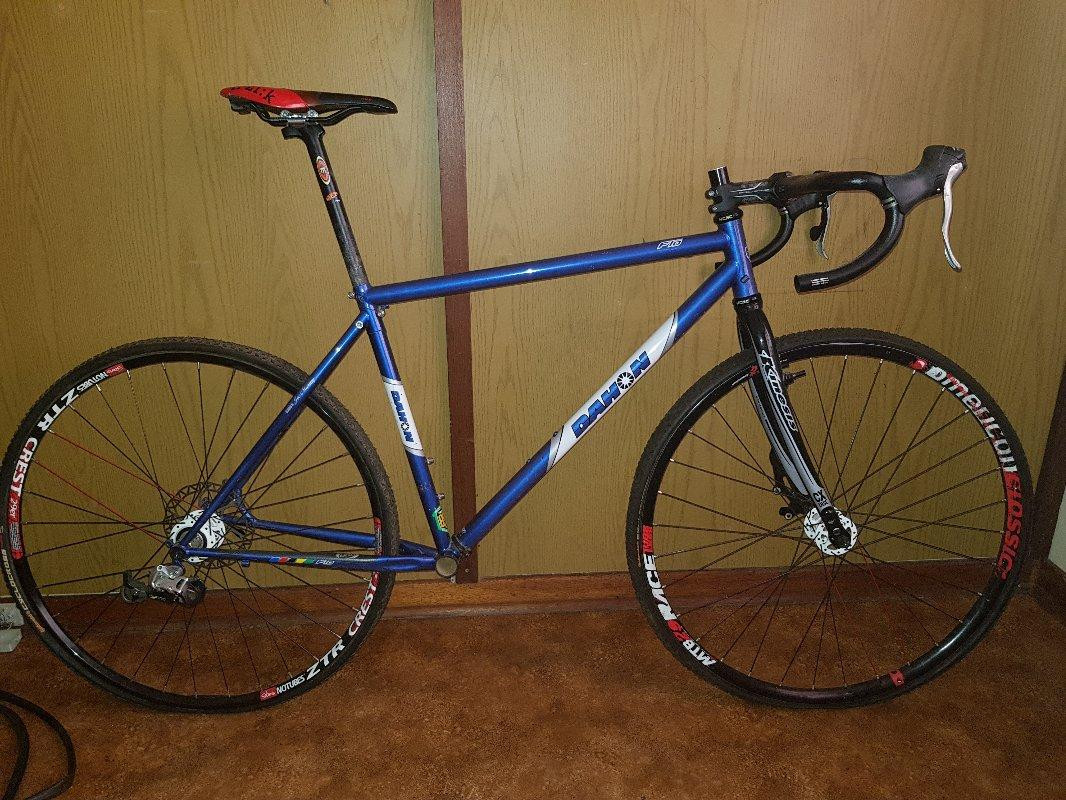 Rolling Chase Dahon Gravel Bikes Bike Hub