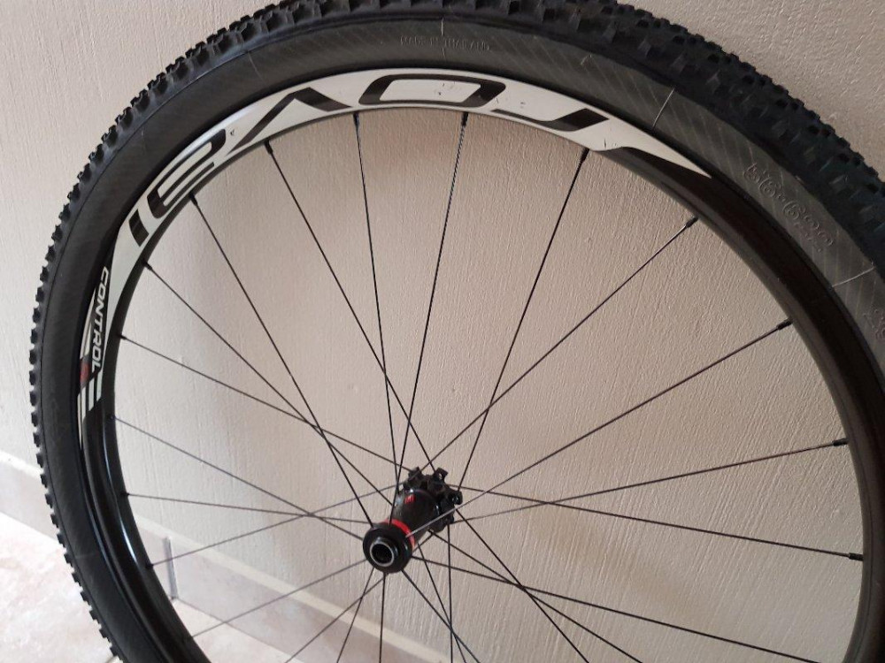 roval carbon mtb wheels