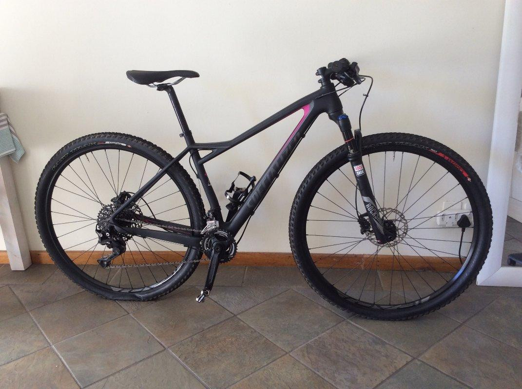 Specialized Fate Comp Carbon 29 Medium (as New) Hardtail