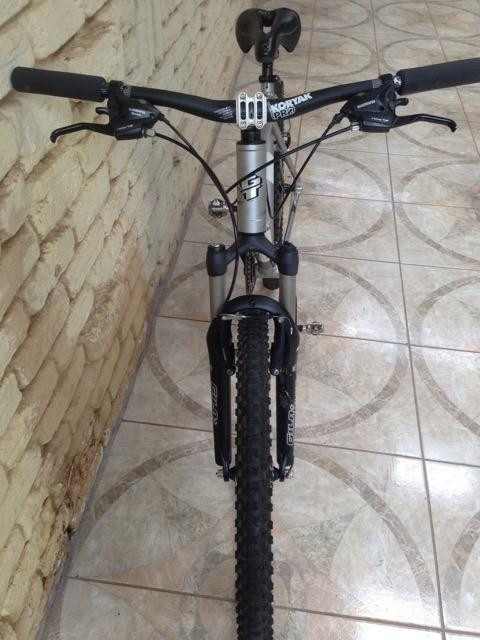 Silver GT Avalanche 2.0 | Bike Hub