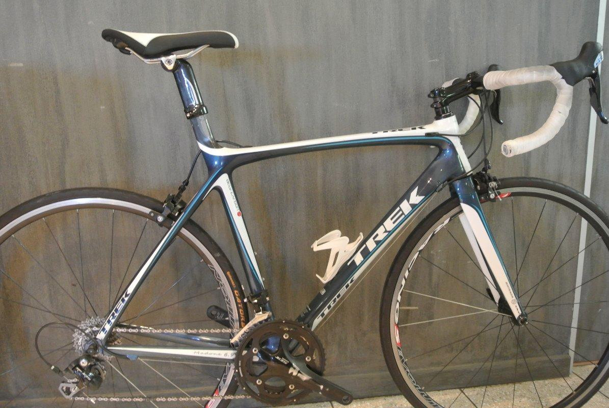 Trek Madone 6.9 Pro - 54cm W 105 10spd | Road Bikes | Bike Hub
