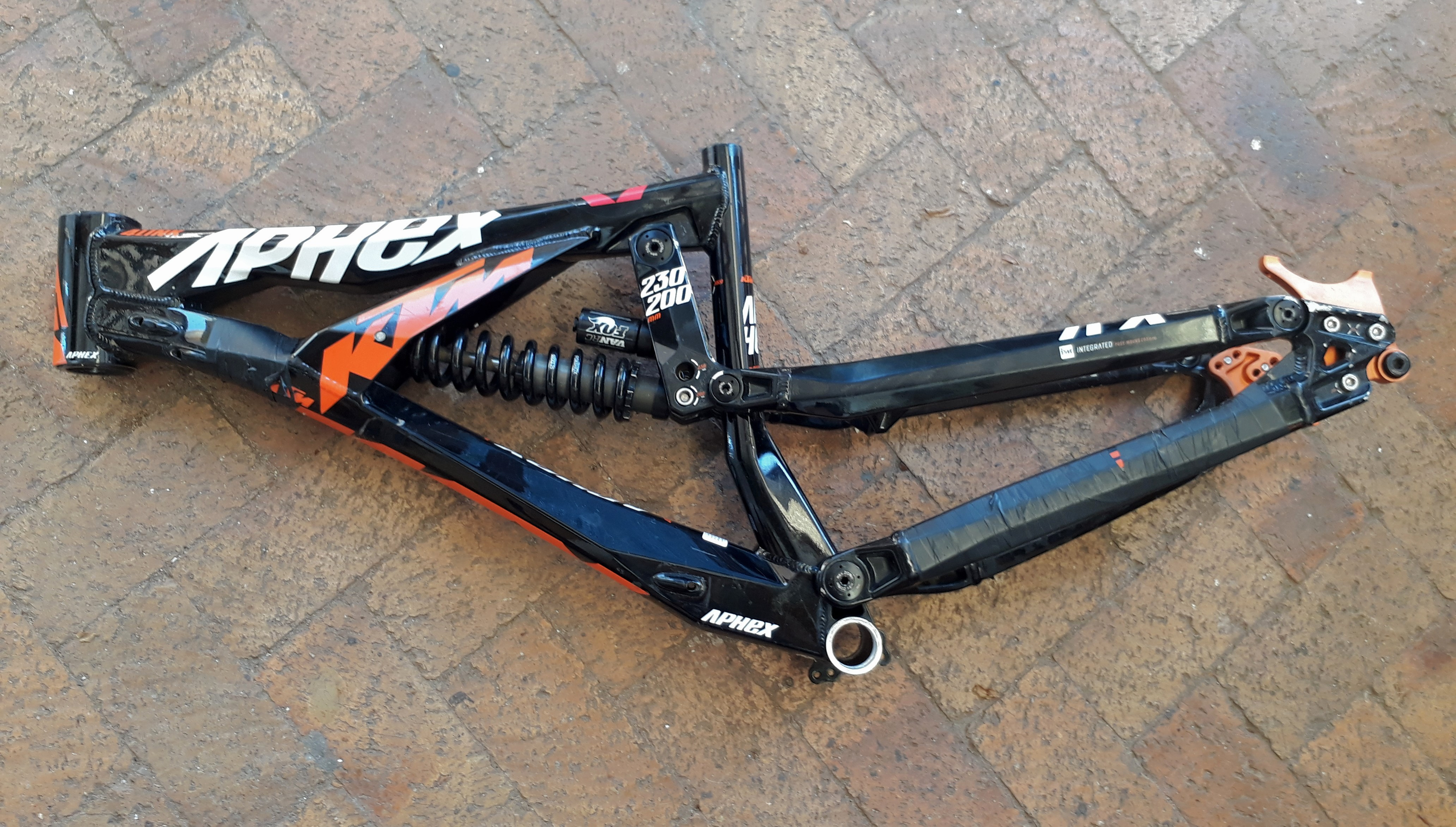 KTM APHEX WC 015 | Downhill Bike Frames | Bike Hub