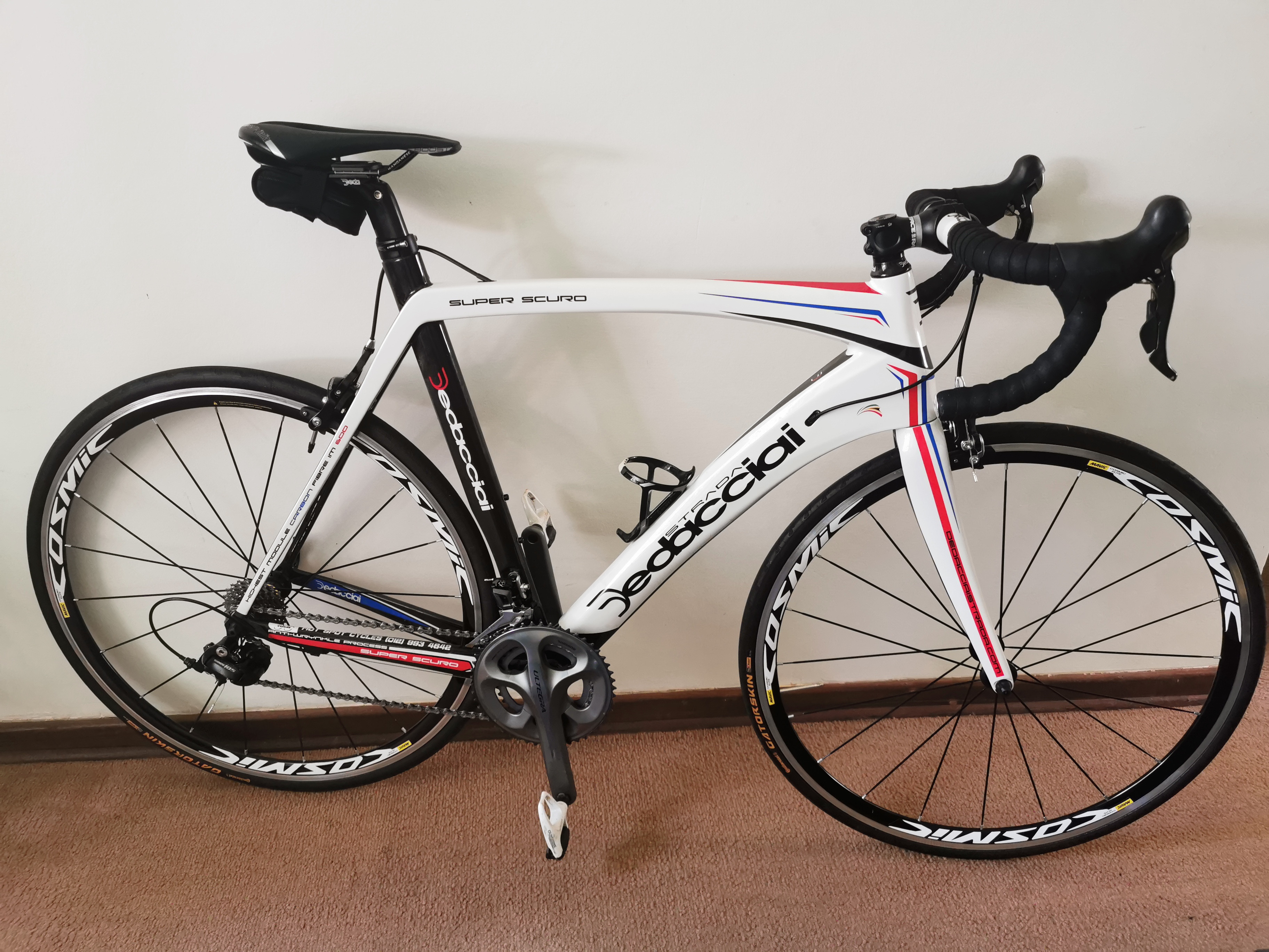 Dedacciai Strada Super Scuro | Road Bikes | Bike Hub