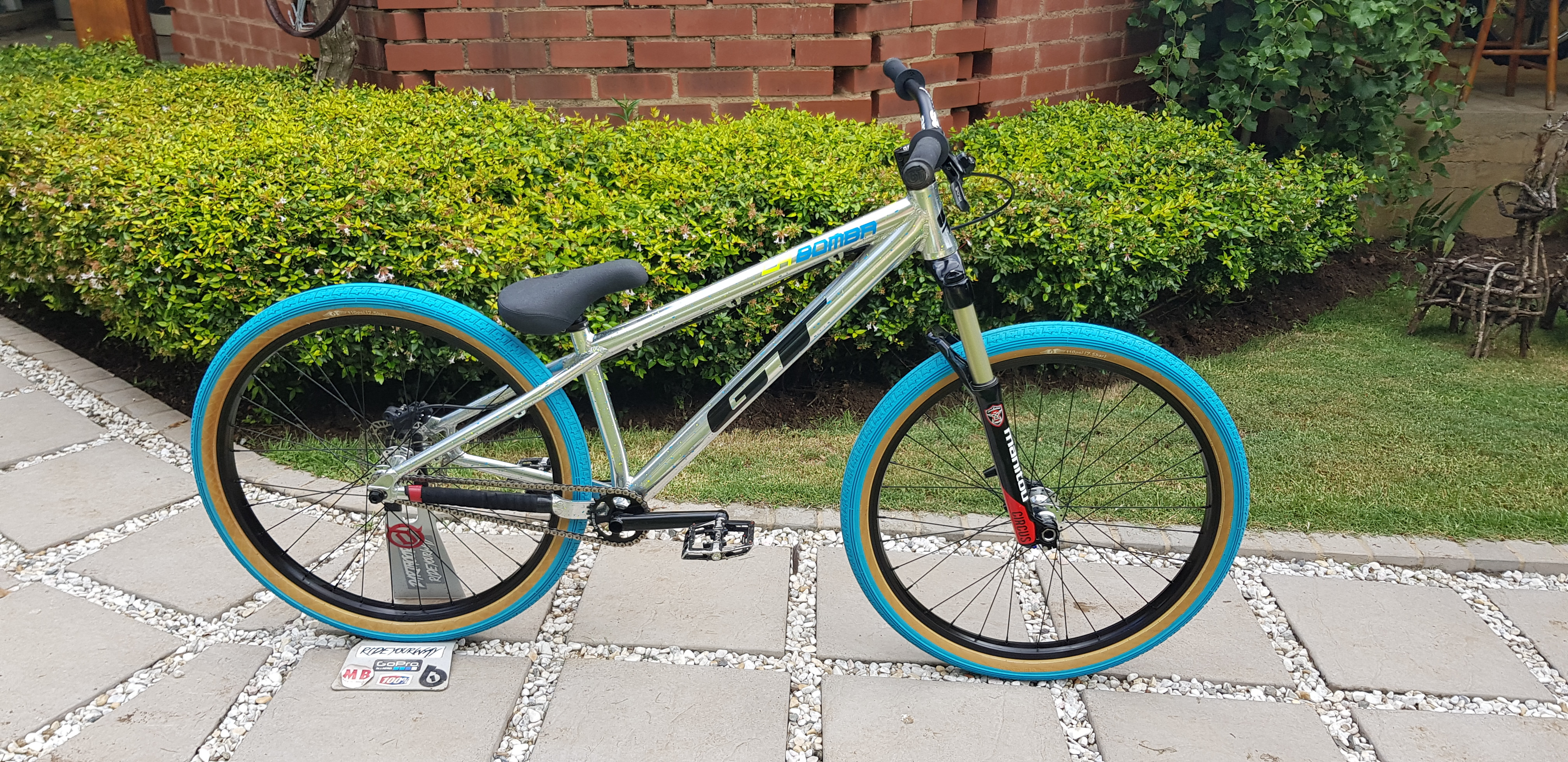 2018-gt-la-bomba-dj-1580568229