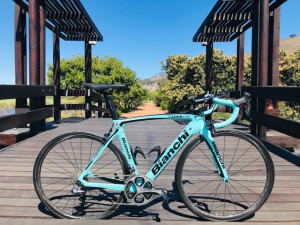 Bianchi Oltre XR4 - Dura Ace di2 - R65000 | Road Bikes | Bike Hub Bianchi Oltre XR4 - Dura Ace di2 - R65000 | Road Bikes | Bike Hub