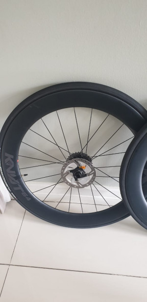 Hollowgram Knot 64 | Bike Hub