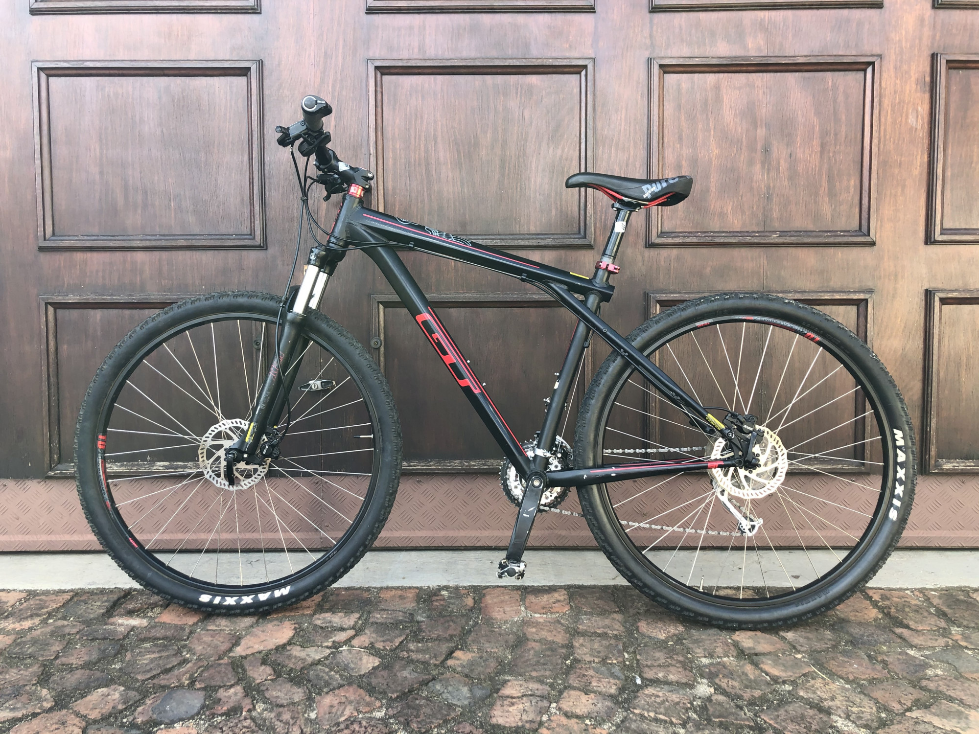 GT Karakoram 3 MTB 29er Large | Hardtail Mountain Bikes | Bike Hub