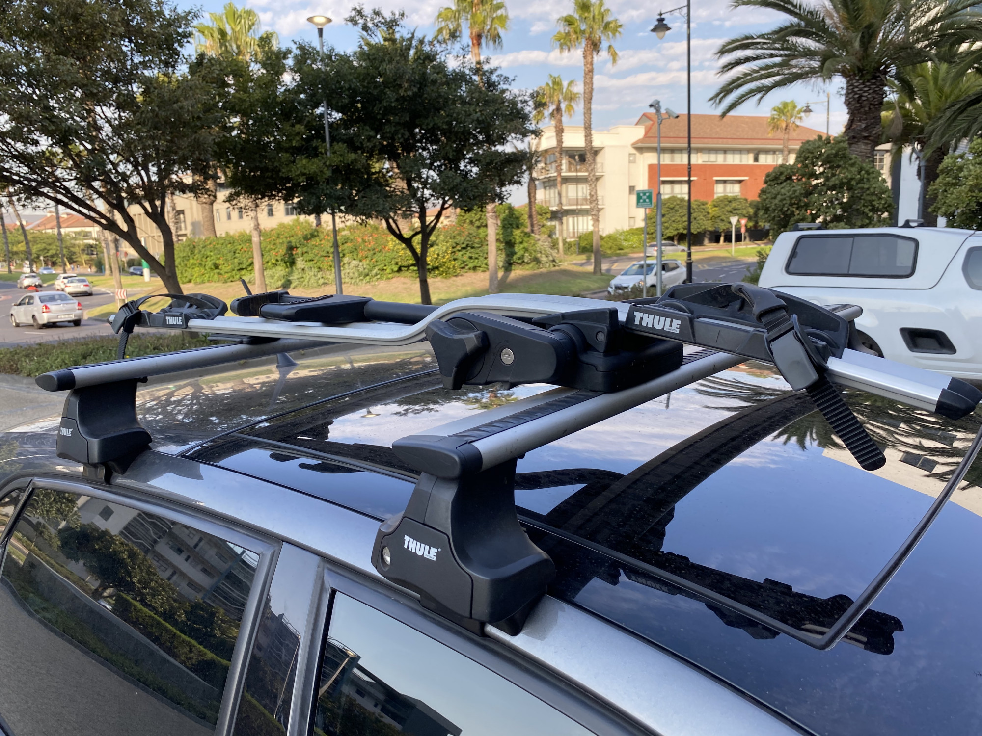 Car Roof Storage Anyone Use Thule Airscreen Xt Wind Fairing? Does