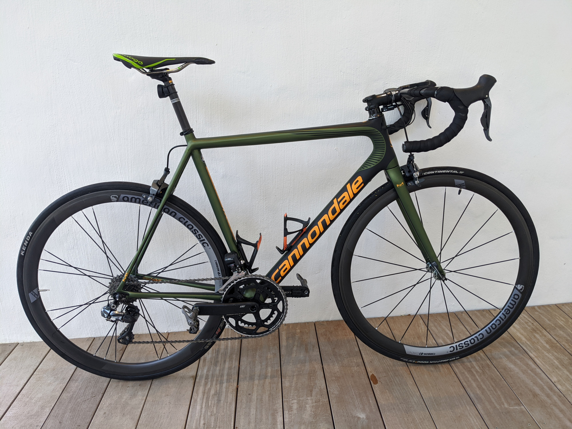 landmark　CANNONDALE SUPERSIX EVO 2017 2017 Cannondale SuperSix Evo : Ultegra : Fine Silver / Green