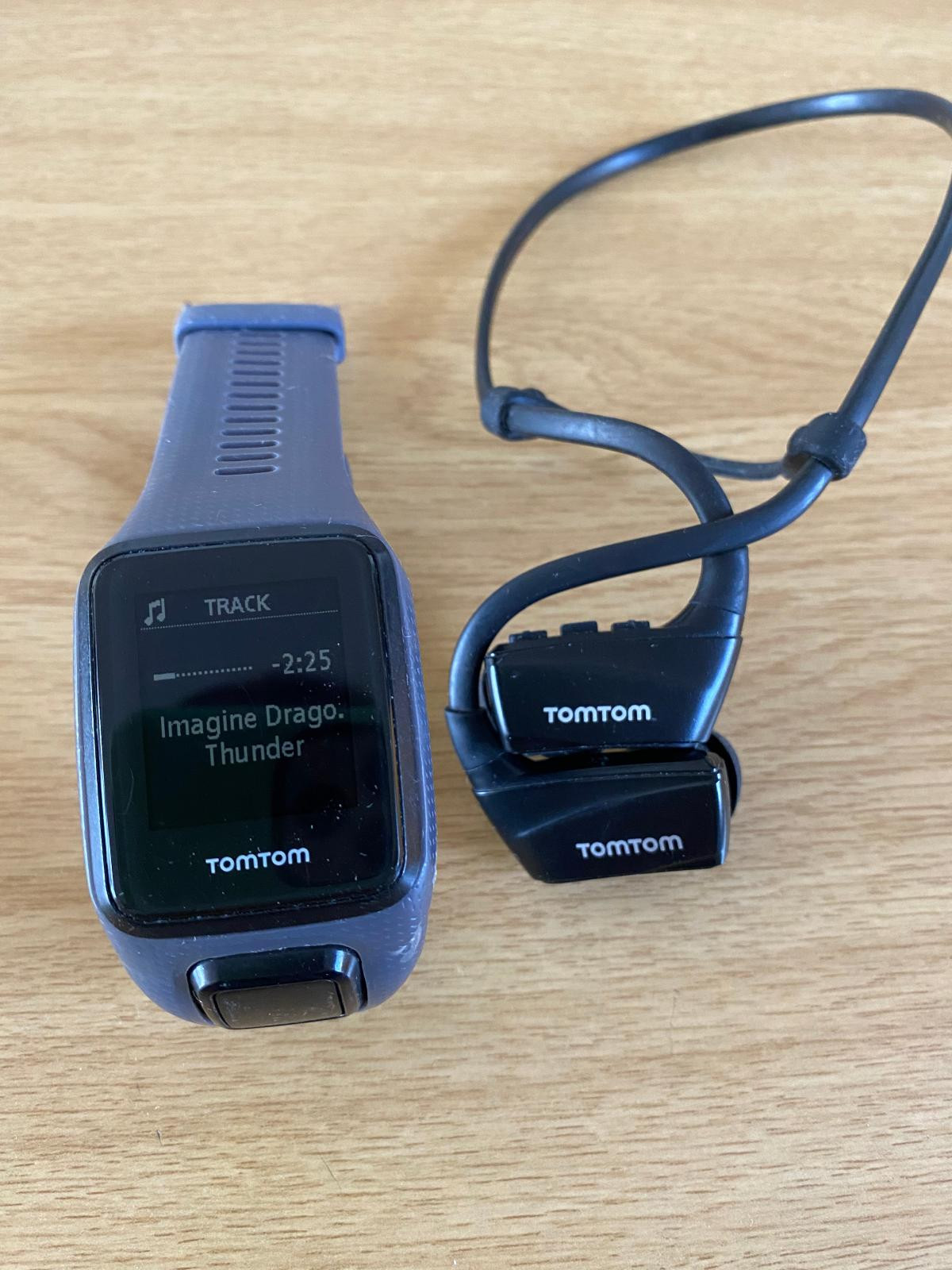 tomtom spark 3 headphones