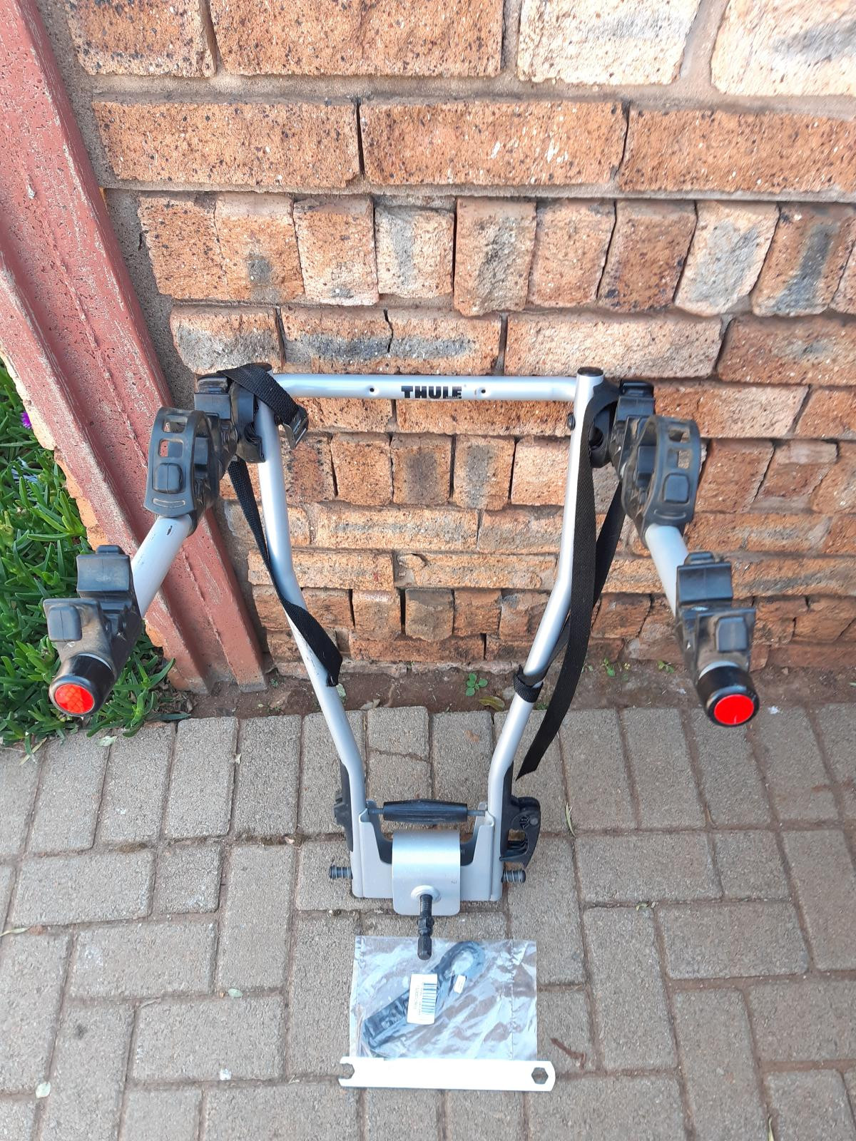 thule hang on bike rack