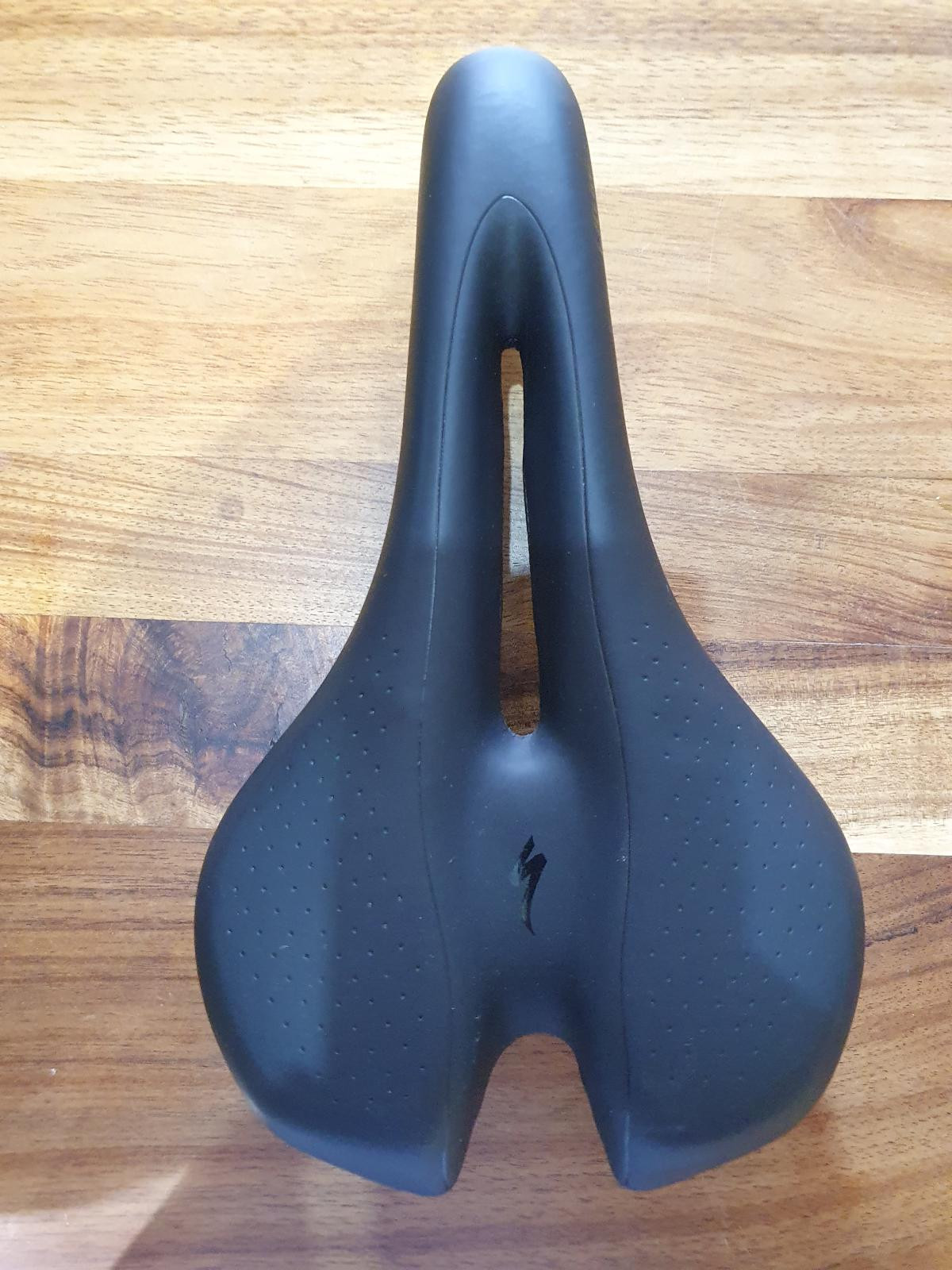 Specialized Lithia comp gel Saddles Bike Hub