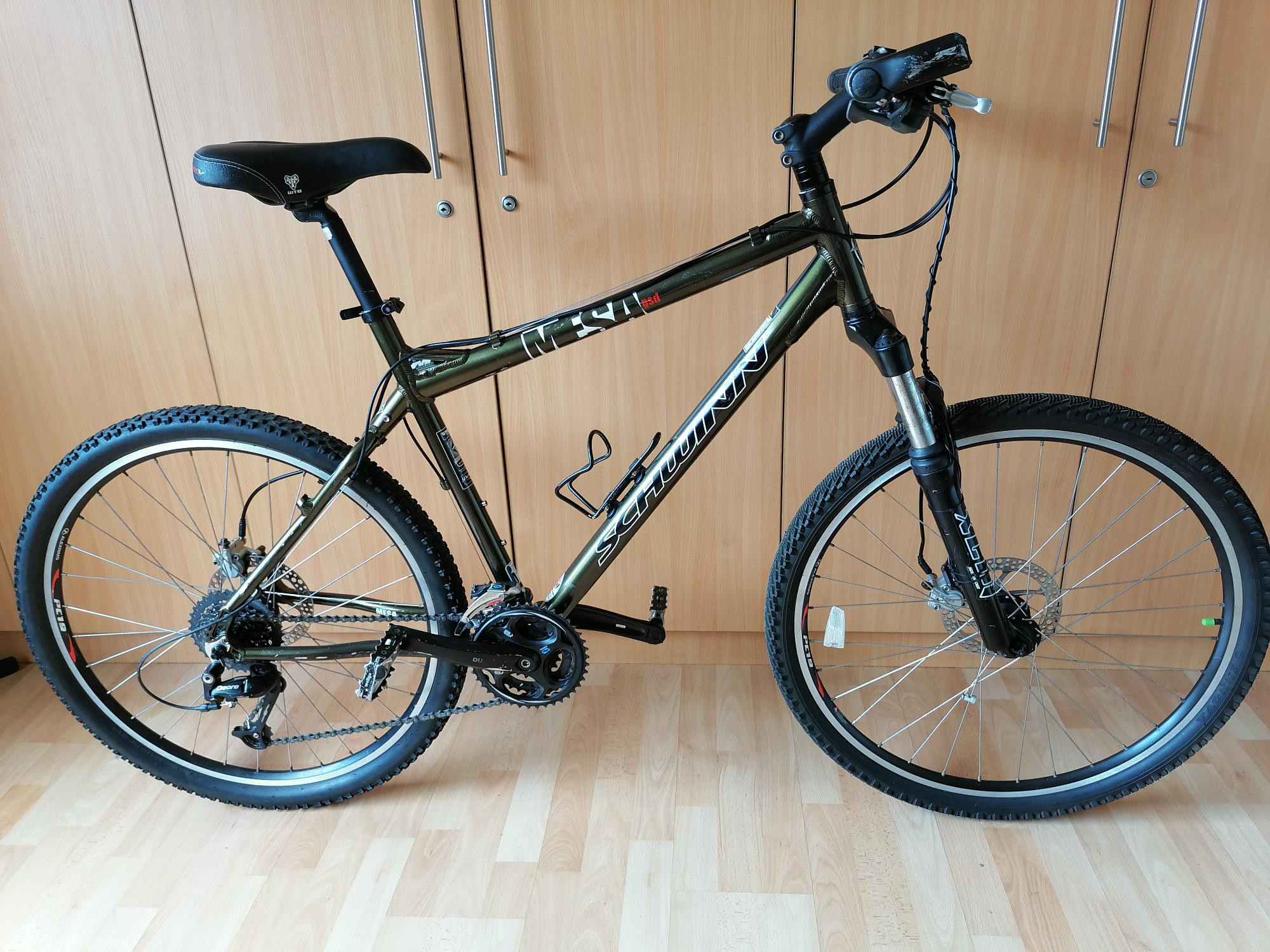 Schwinn Mesa | Hardtail Mountain Bikes | Bike Hub