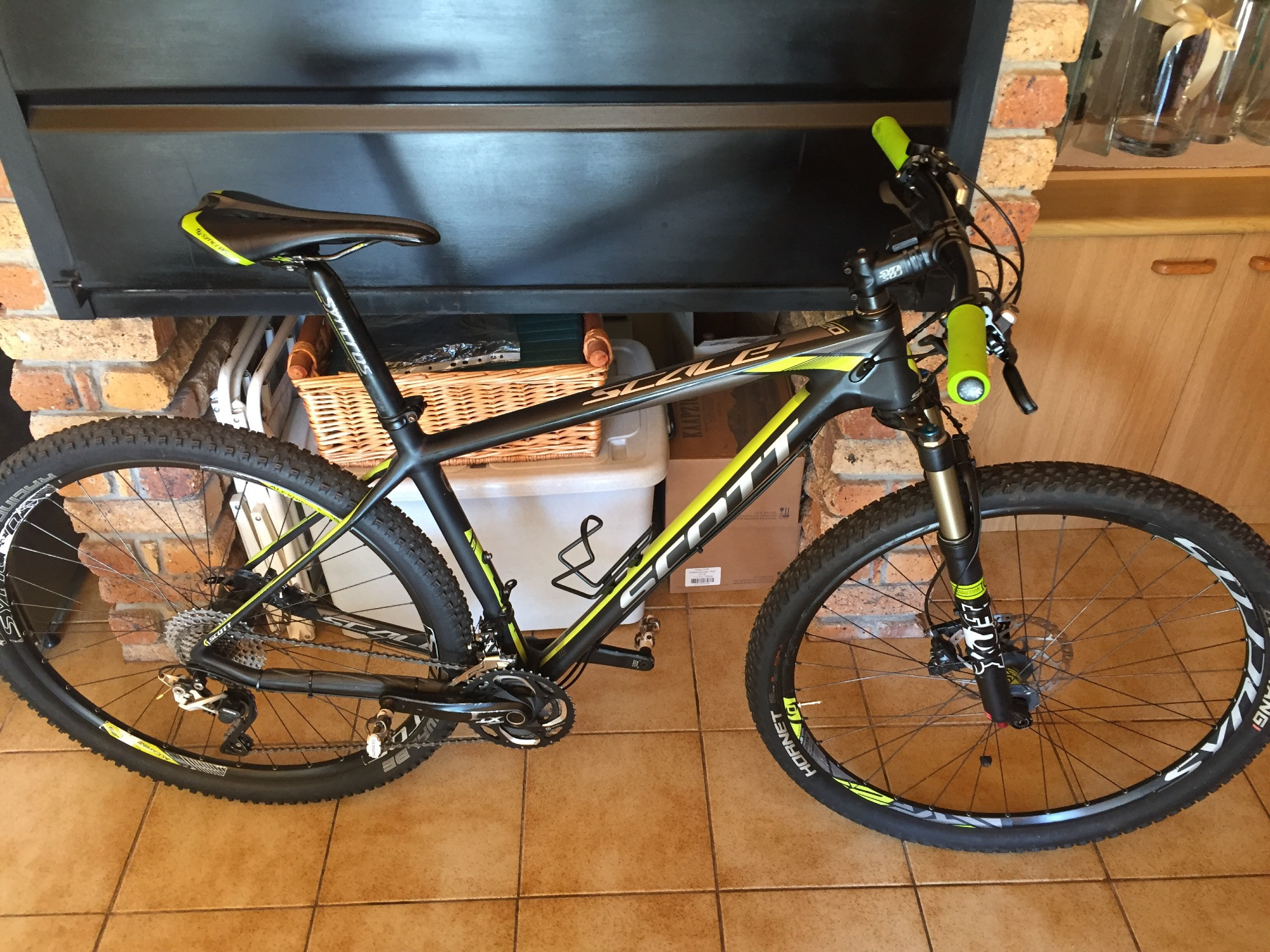 Scott Scale 920 Hardtail Mountain Bikes Bike Hub