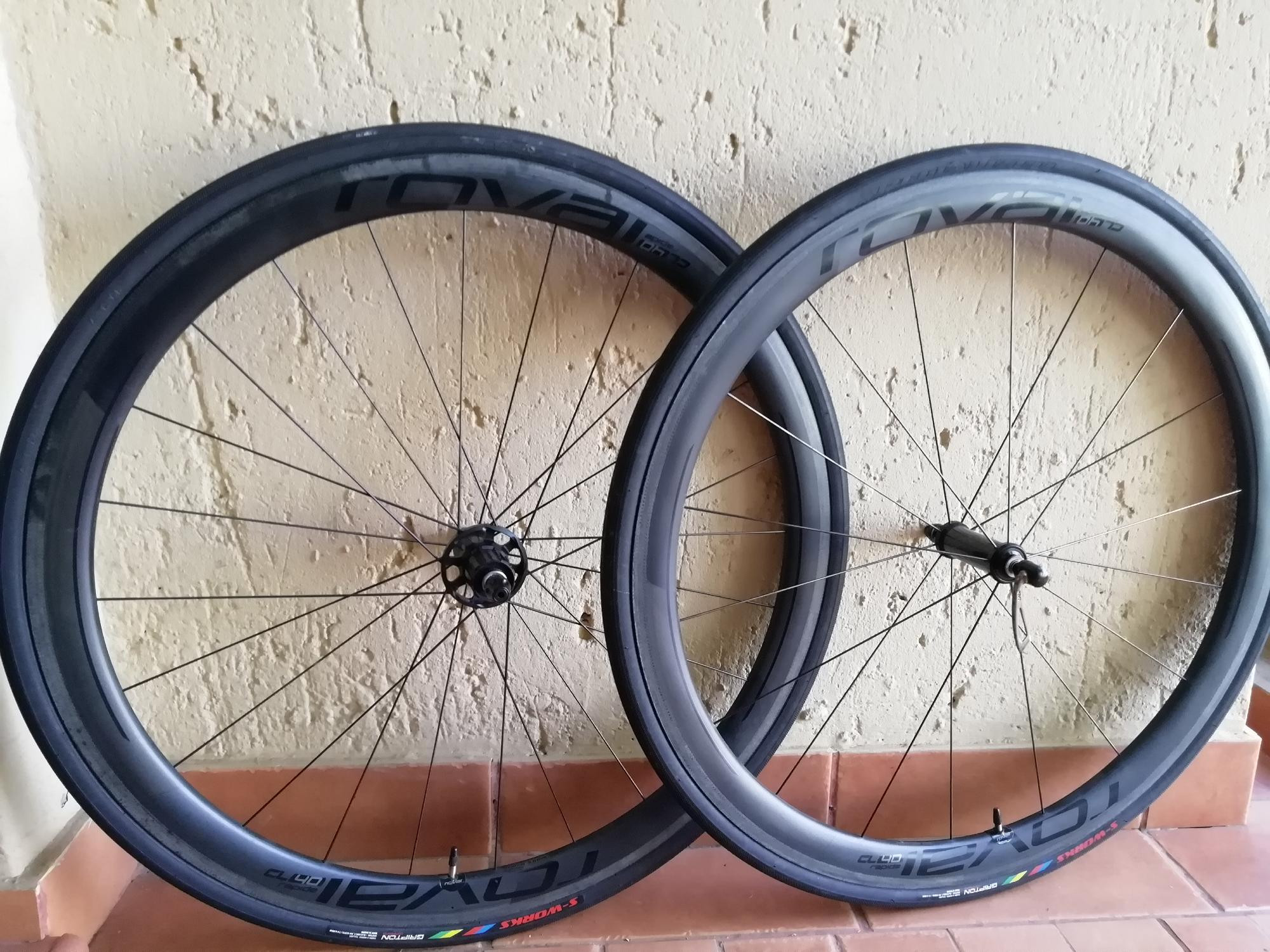 Roval CL 40 Carbon Clinchers Road Bike Wheels Bike Hub