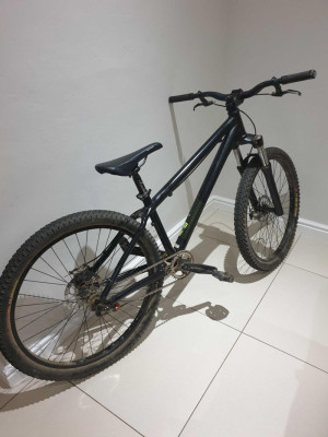 Giant STP Dirtjump Bike | Bike Hub