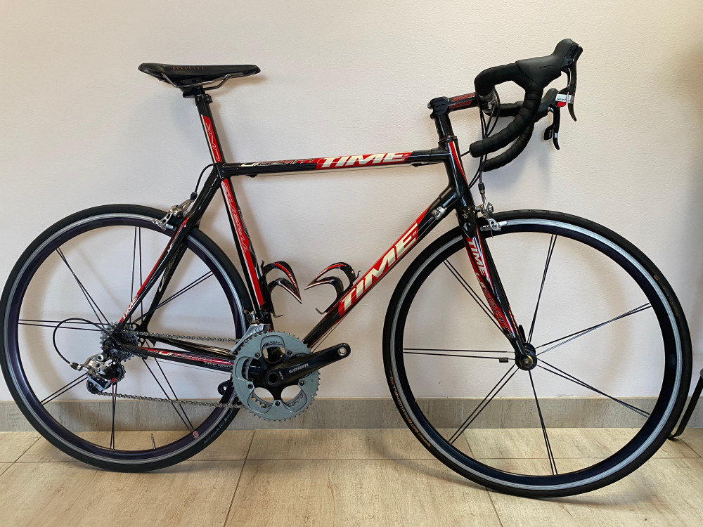 T❜s time Przelotki do przewodów dla ramy NS BIKES Define - Sklep