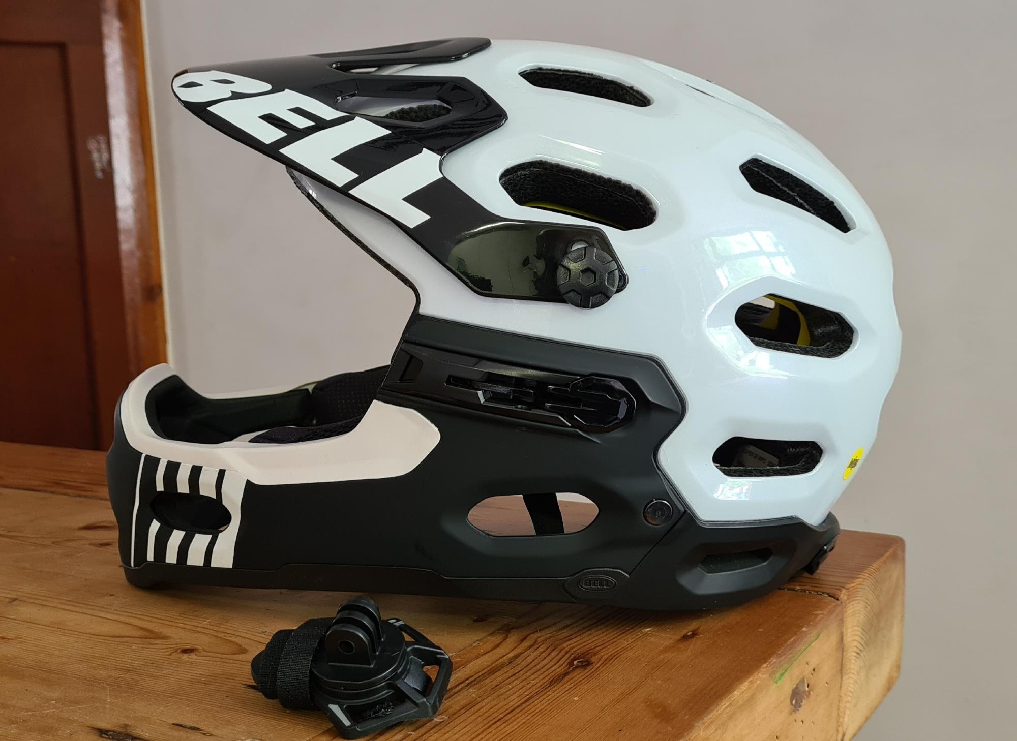 bell super 2r mips bike helmet Full Face - Star Wars speed impacts Bell Super 2R Helmet -