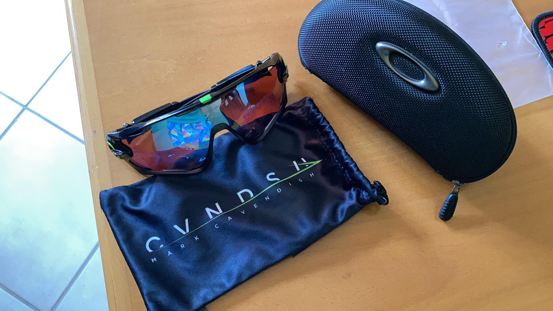 アクセサリー OAKLEY Jawbreaker Mark Cavendish Jawbreaker™ Cavendish Edition Prizm Jade Lenses, Metallic