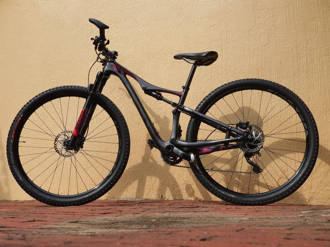 2016 Specialized Era Comp 29 Dual Suspension Mountain Bikes