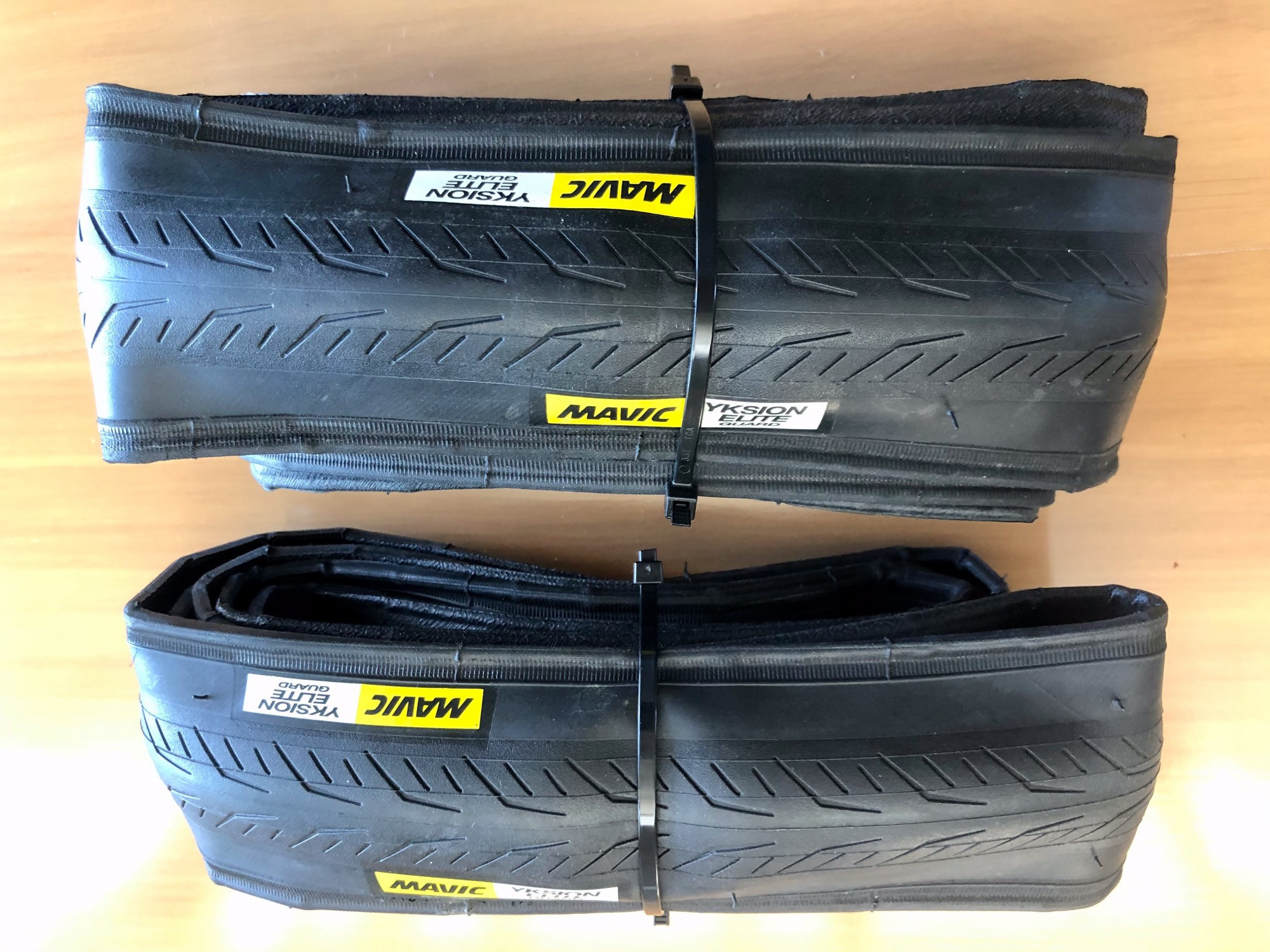 Mavic Yksion Elite, 25mm (2 Tyres) Road Bike Tyres Bike Hub